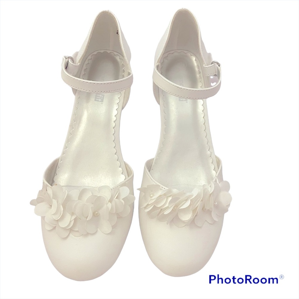 Sz 41/2 Dress Shoe with short heels